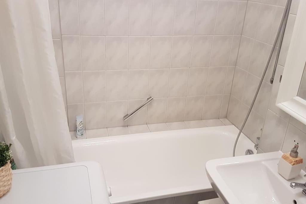 2 Room Apartment Near Station Neustadt In Dresden Neustadt Zewnętrze zdjęcie